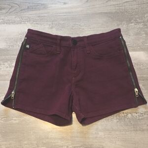 Rock & Republic Shorts Zipper Accents Size 6 Burgundy